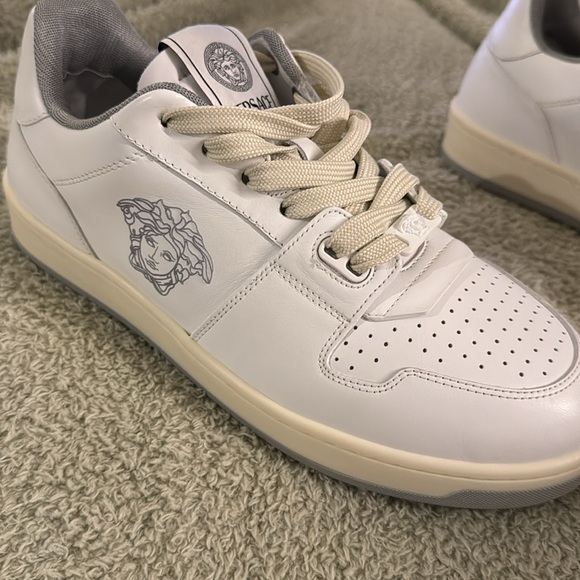 Versace shoes - Picture 2 of 10